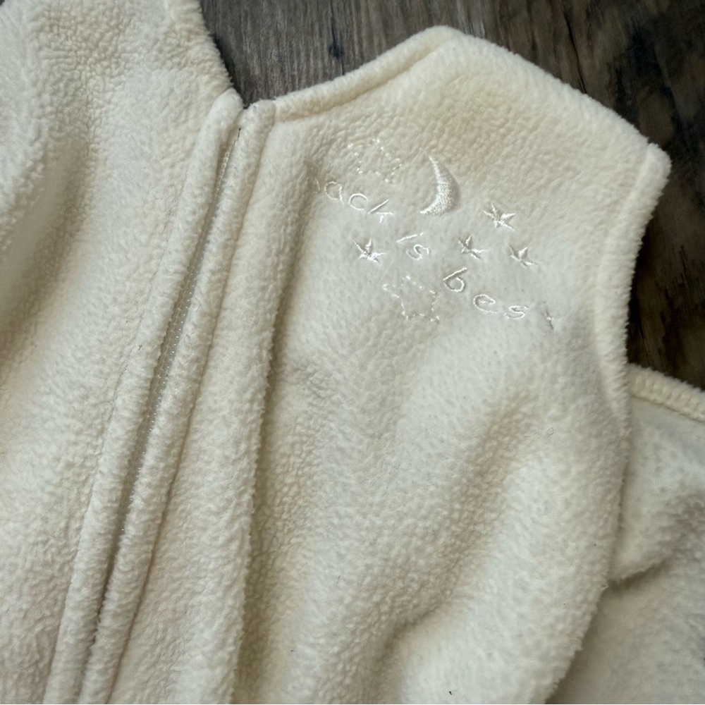 Halo Cream Fleece Newborn Baby Swaddle - Picture 3 of 4